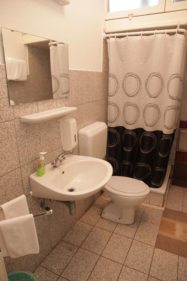 Dck Rooms Kostrena Exteriör bild